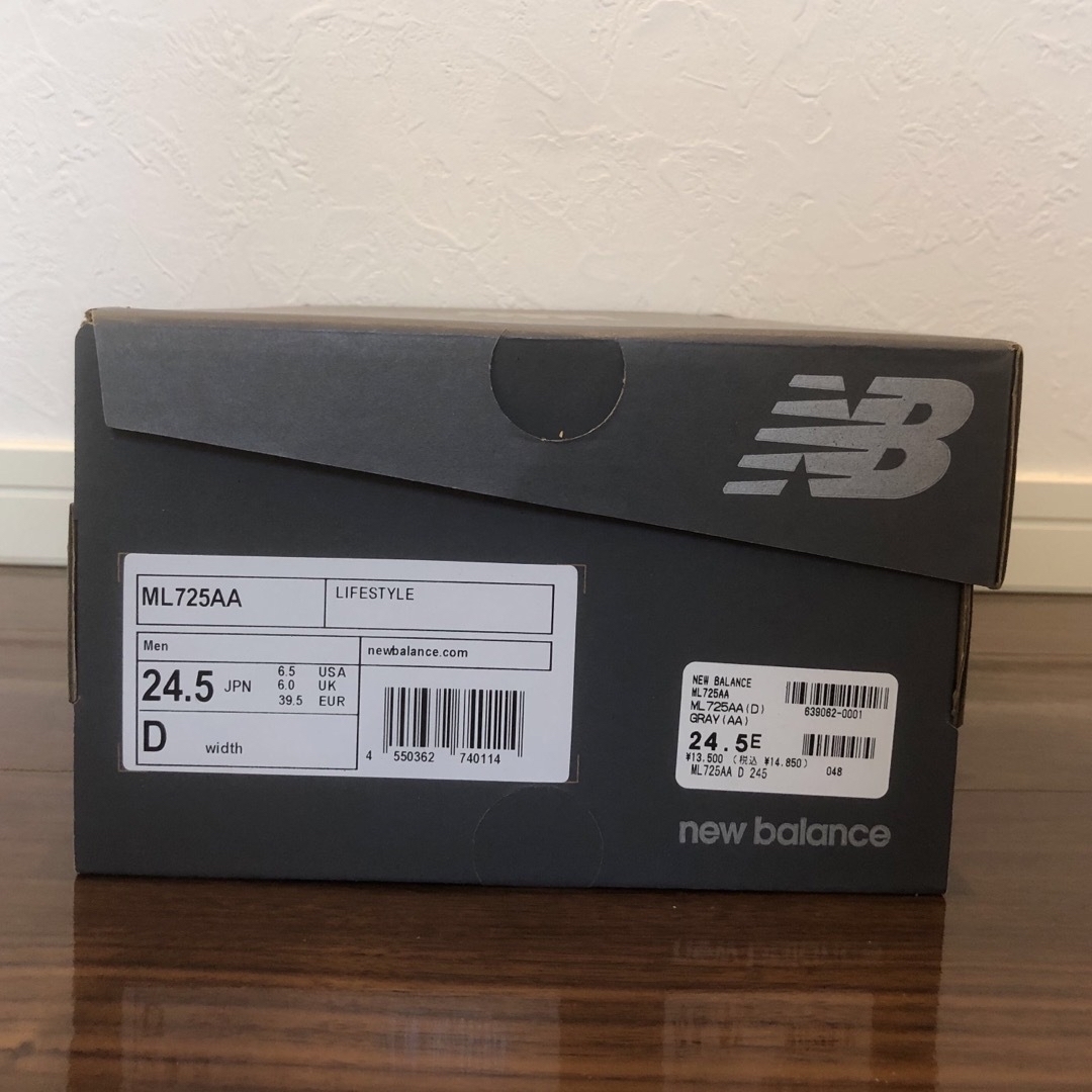 New Balance(ニューバランス)の新品未使用　ニューバランス725   24.5センチ レディースの靴/シューズ(スニーカー)の商品写真