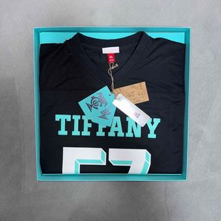 ティファニー(Tiffany & Co.)のティファニー × NFL® × ミッシェル & ネス フットボールシャツ(Tシャツ/カットソー(半袖/袖なし))