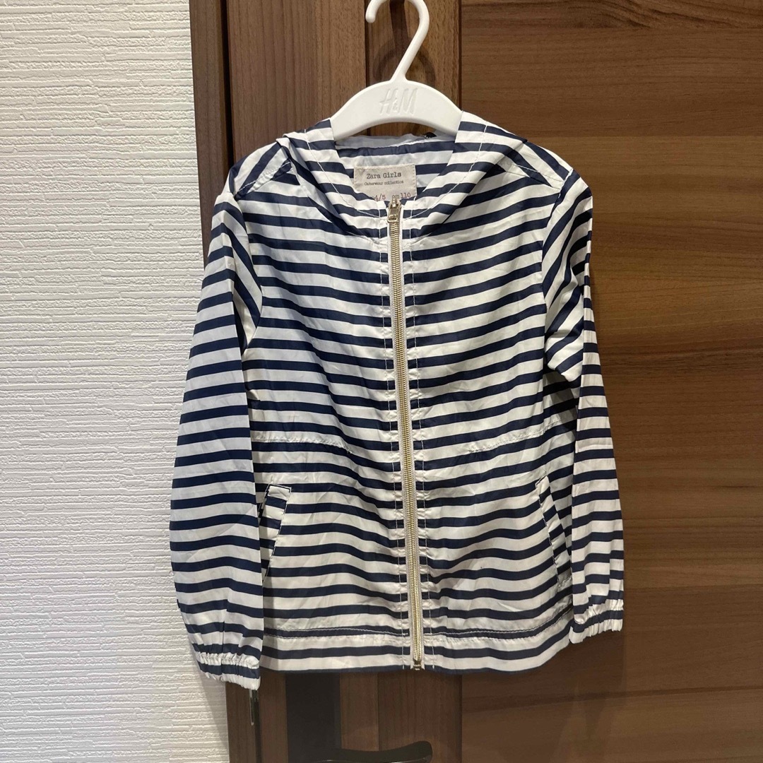 ZARA(ザラ)のZARA ウィンドブレーカー　110 ザラ キッズ/ベビー/マタニティのキッズ服女の子用(90cm~)(ジャケット/上着)の商品写真