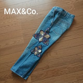 マックスアンドコー(Max & Co.)のMAX&Co. スパンコール ローライズ クロップド デニム(デニム/ジーンズ)