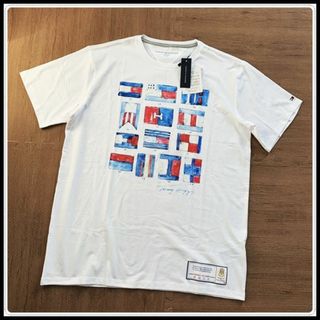 トミーヒルフィガー(TOMMY HILFIGER)の水彩画の国旗　Tシャツ ホワイト　Lサイズ　TOMMY HILFIGER(Tシャツ/カットソー(半袖/袖なし))