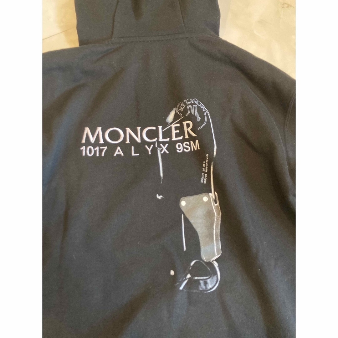 サイズM】MONCLER スウェットパーカー ブラック　ALYX