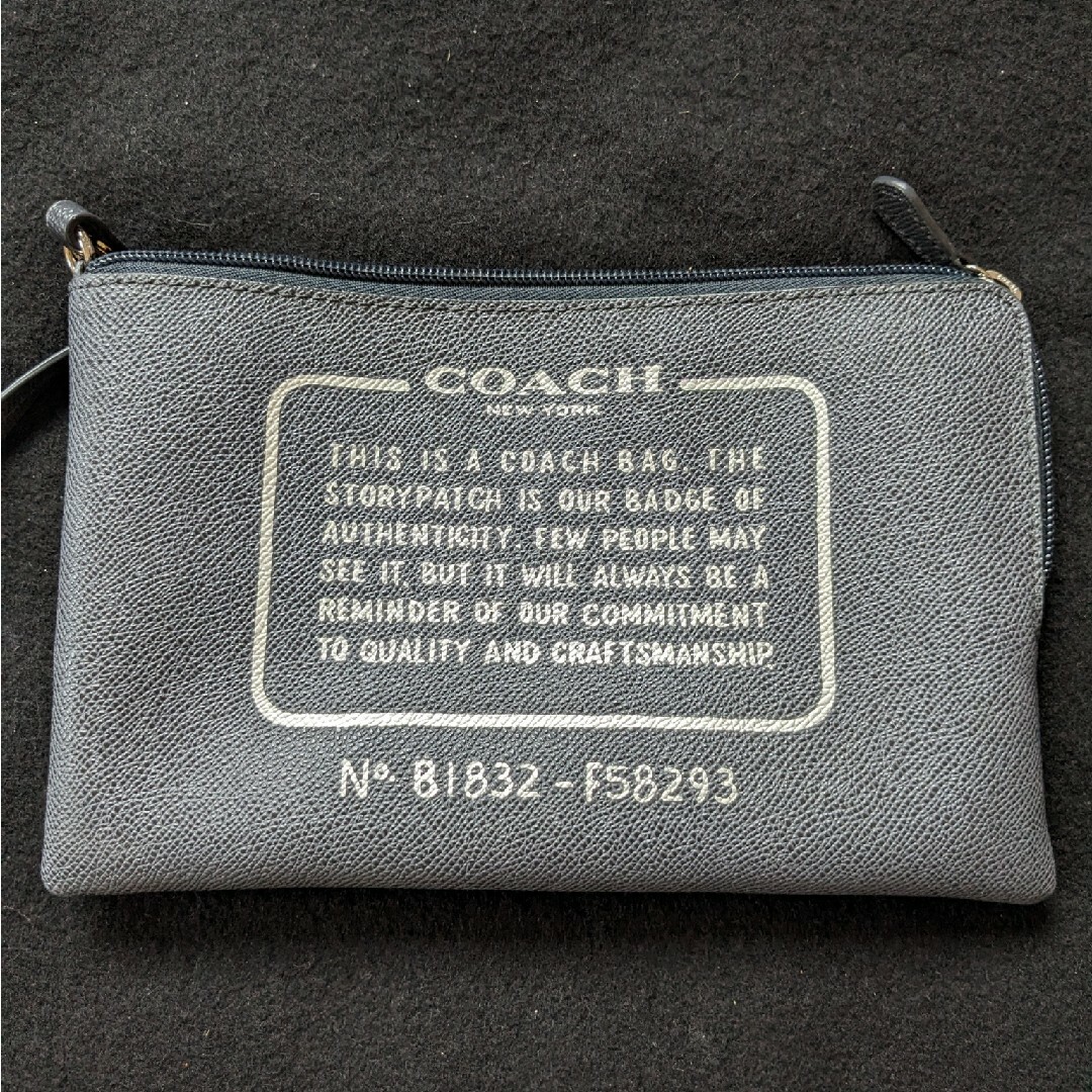 COACH(コーチ)のCOACH コーチ リバーシブル　トートバッグ シティ シグネチャー　ポーチ付き レディースのバッグ(トートバッグ)の商品写真