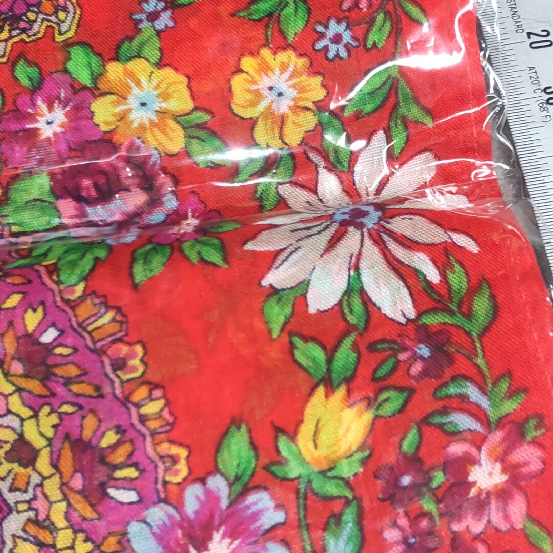 KENZO(ケンゾー)のケンゾー KENZO ハンカチ 未開封 花柄 赤 未開封 メンズのファッション小物(ハンカチ/ポケットチーフ)の商品写真