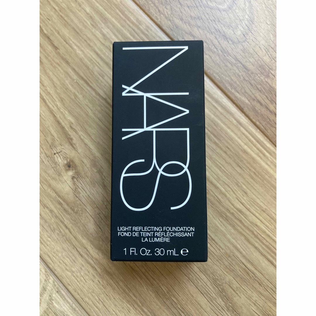 NARS(ナーズ)の新品未使用　NARS リキッドファンデーション　LIGHT2 コスメ/美容のベースメイク/化粧品(ファンデーション)の商品写真