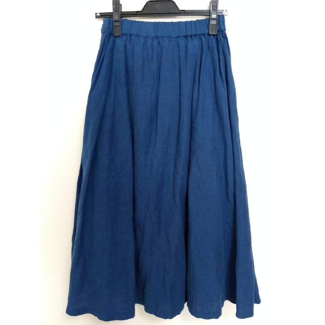 UNITED ARROWS(ユナイテッドアローズ)のUNITED ARROWS(ﾕﾅｲﾃｯﾄﾞｱﾛｰｽﾞ)ﾌﾞﾙｰ ﾛﾝｸﾞｽｶｰﾄ レディースのスカート(ロングスカート)の商品写真