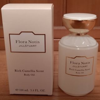 ジルスチュアート(JILLSTUART)のフローラノーティス ジルスチュアート ボディオイル100ml　リッチカメリア(ボディオイル)