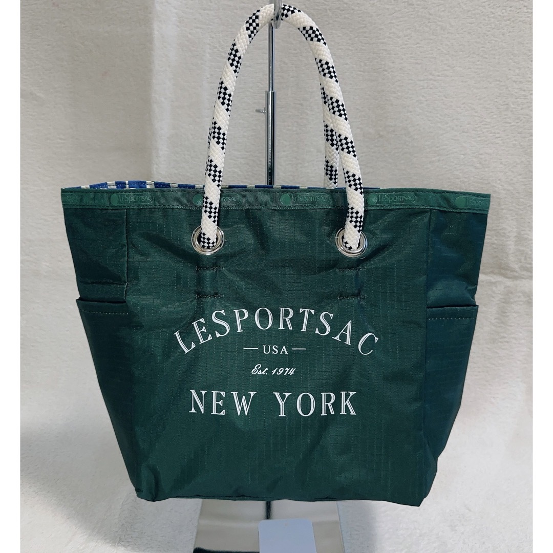 LeSportsac(レスポートサック)のLeSportsac レスポートサック　ハンドバッグ　2WAY グリーン　緑 レディースのバッグ(ハンドバッグ)の商品写真