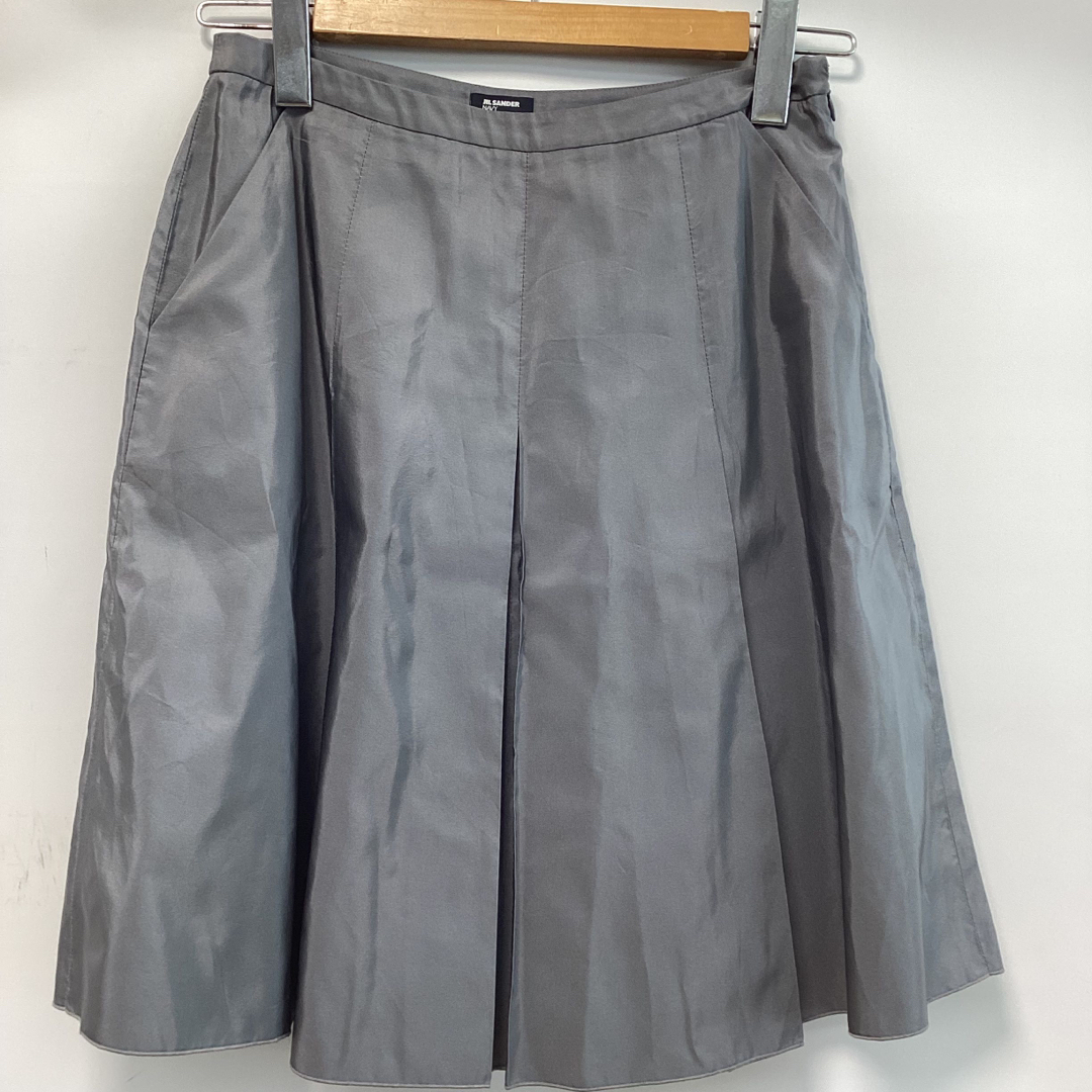 JIL SANDER NAVY(ジルサンダーネイビー)のJIL SANDER  NAVY  ジルサンダーネイビー　スカート レディースのスカート(ひざ丈スカート)の商品写真