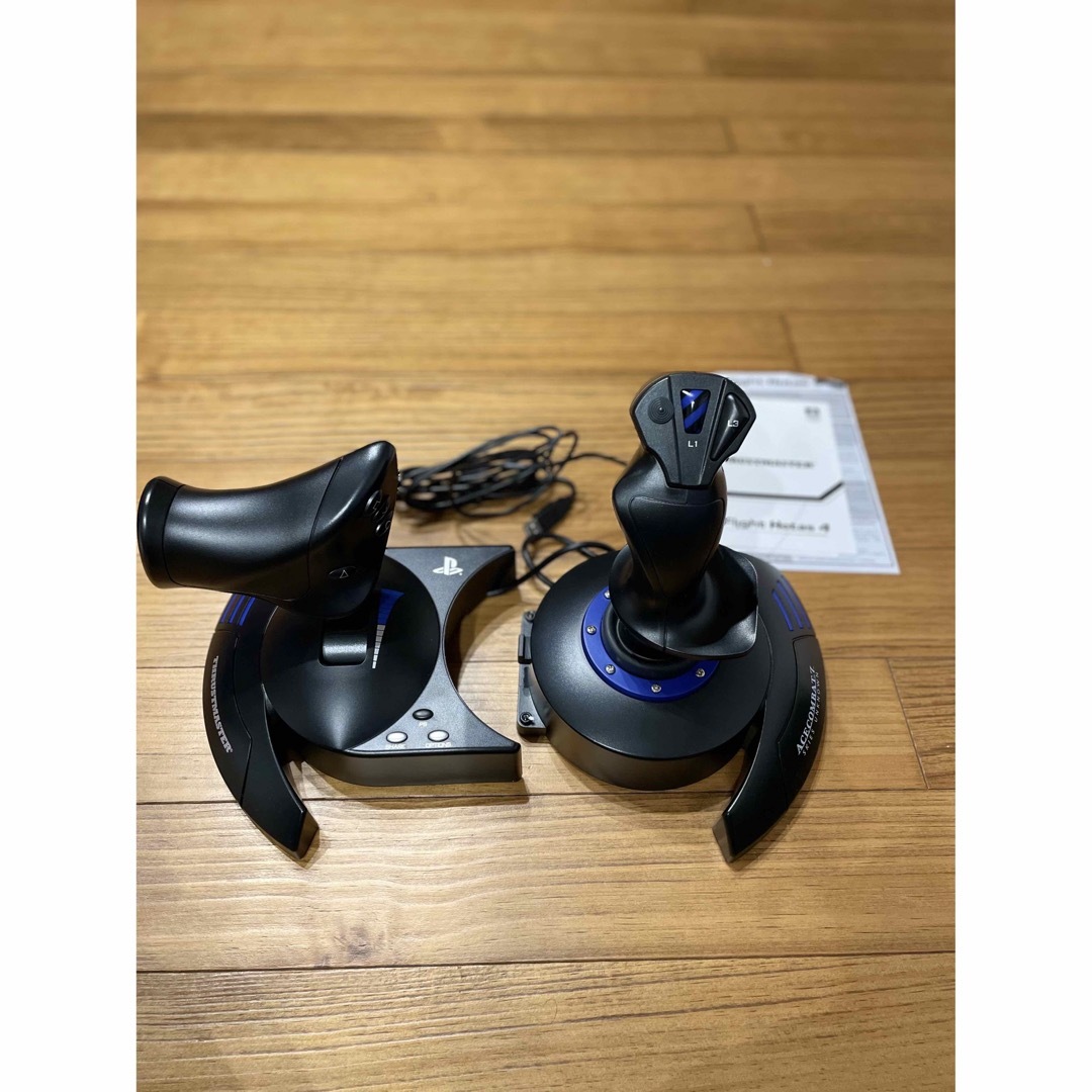 PlayStation4(プレイステーション4)のTHRUSTMASTER Ｔ．Flight Hotas4 エンタメ/ホビーの雑誌(ゲーム)の商品写真