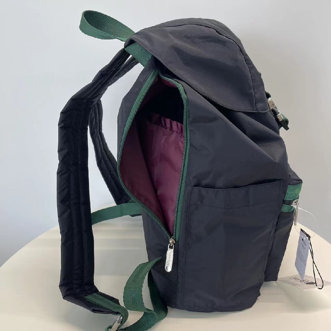 SMART FLAP BACKPACK ディープネイビー　神崎恵