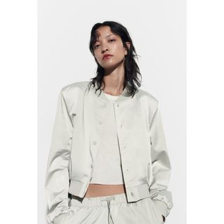 ザラ(ZARA)のZARA　サテン クロップド ボンバージャケット　XSサイズ　パールグレー(ブルゾン)