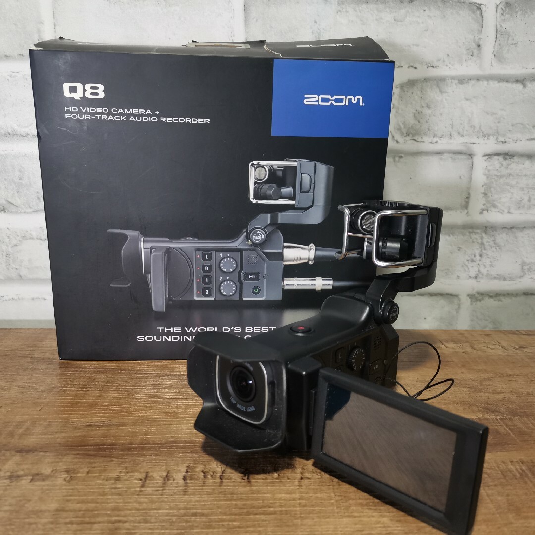 zoom Q8 動作確認済み!元箱、付属品つき!! zoom Q8 動作確認済み!元箱、付属品つき!!