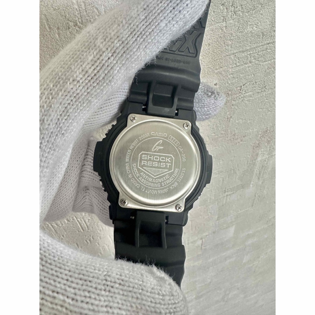 G-SHOCK(ジーショック)のG-SHOCK/ジーショック  GA-200. メンズ 腕時計 メンズの時計(腕時計(デジタル))の商品写真