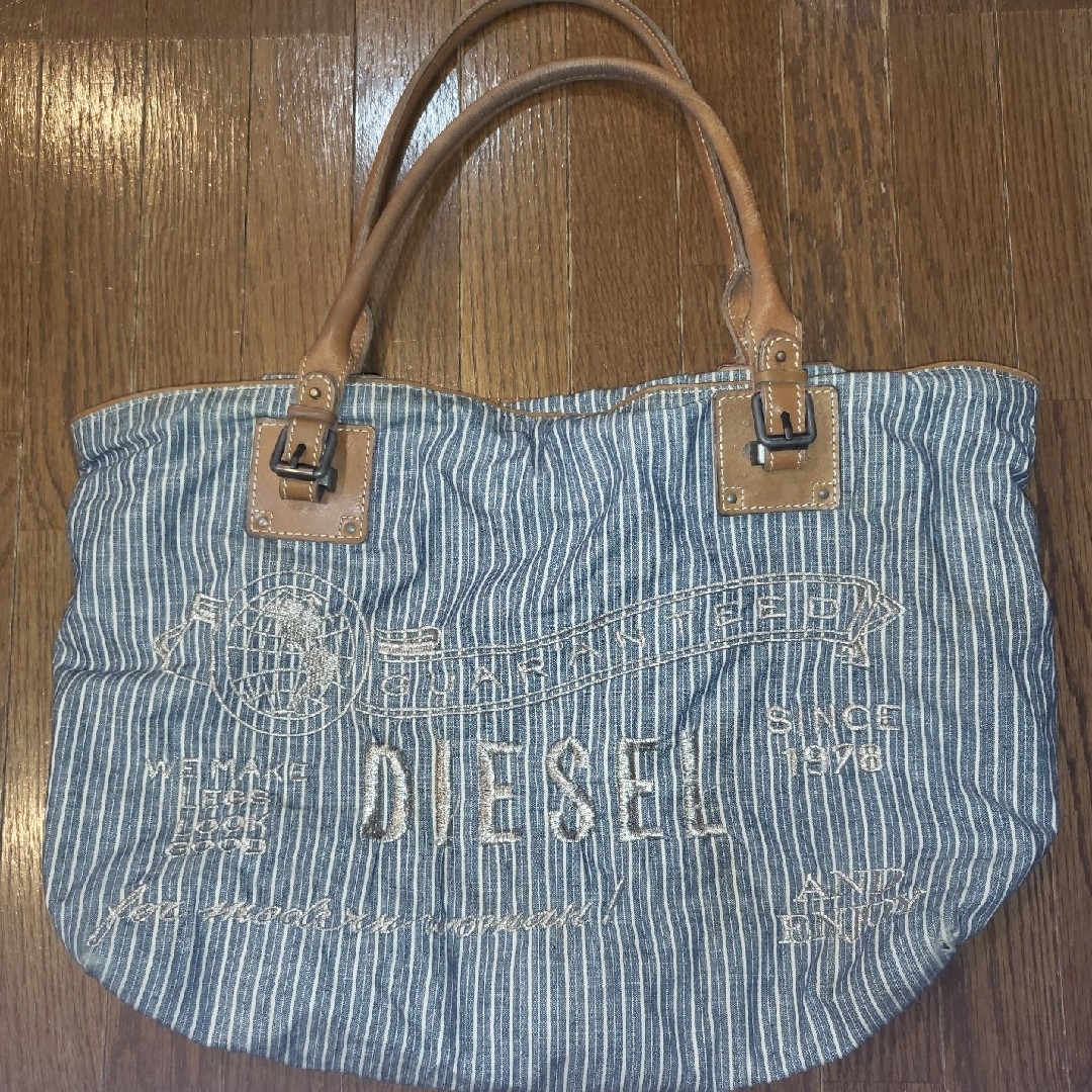 DIESEL(ディーゼル)のDIESEL ヒッコリー バック 大きいサイズ レディースのバッグ(トートバッグ)の商品写真