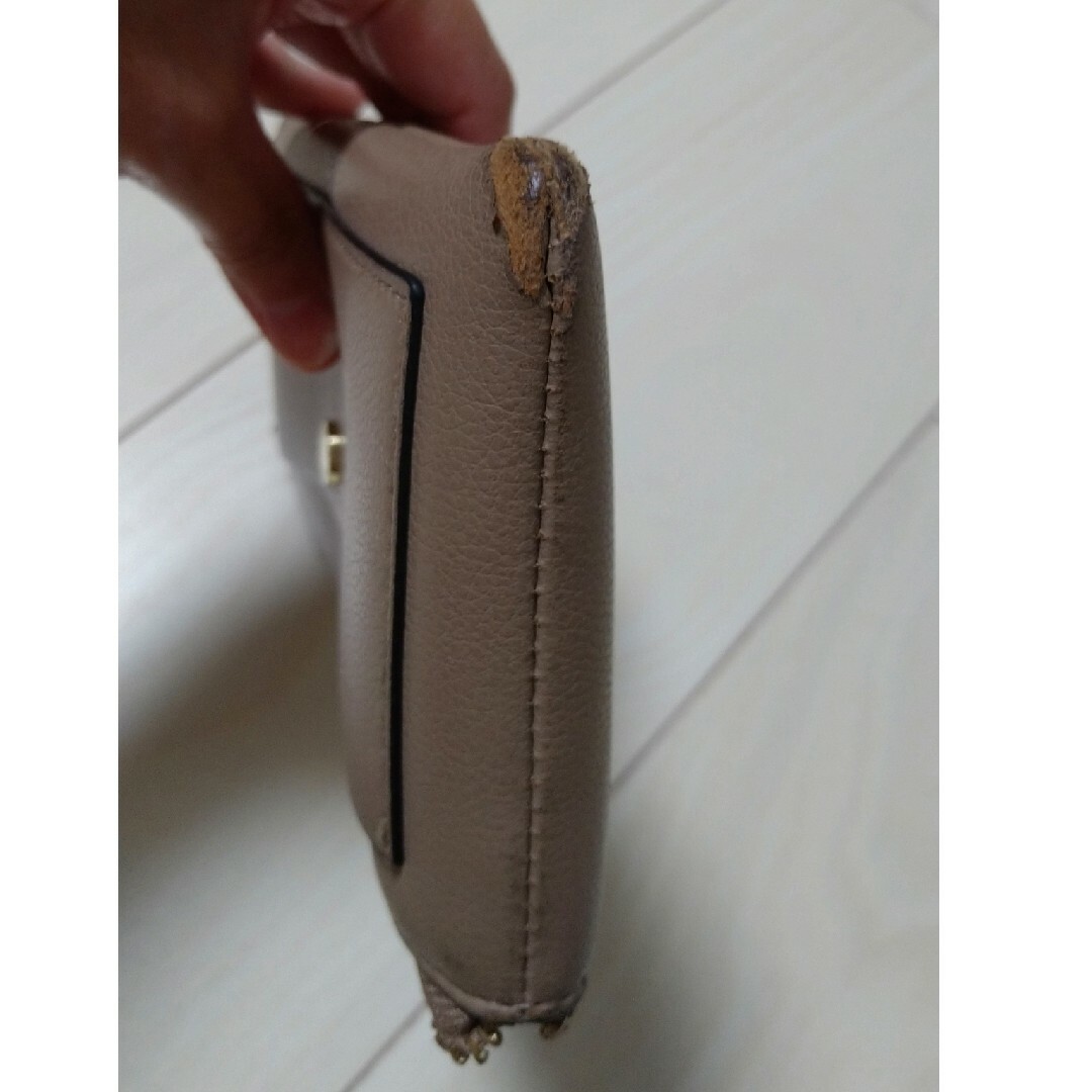 Legato Largo(レガートラルゴ)のLegato Largo 軽い財布 うすいサイフ　ベージュ　中古格安 レディースのファッション小物(財布)の商品写真