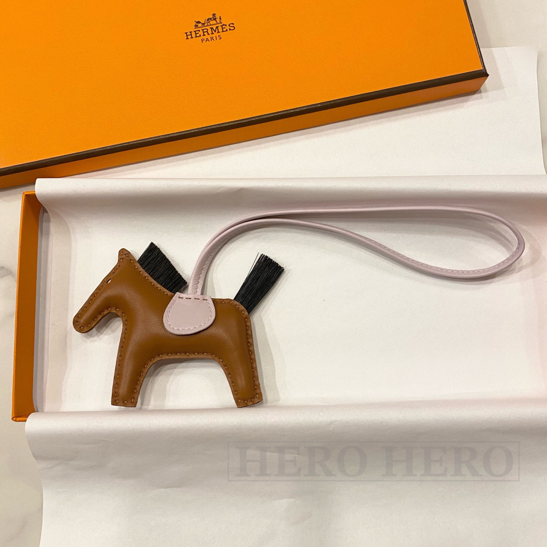 Hermes - 新品・B刻印 エルメス ロデオチャーム PM クラン ゴールド 馬