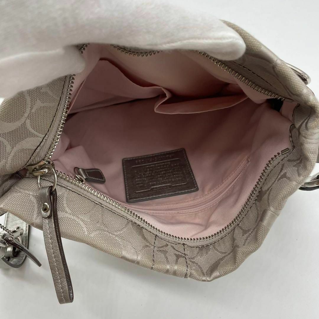 COACH(コーチ)の✨美品✨コーチ シグネチャー ショルダーバッグ キャンバス×レザー F17088 レディースのバッグ(ショルダーバッグ)の商品写真