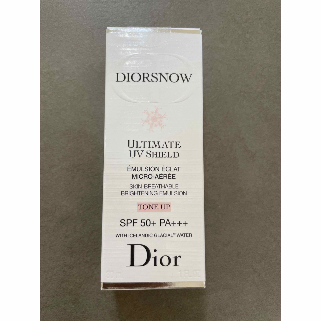 Christian Dior スノー UVシールド トーンアップ 50+