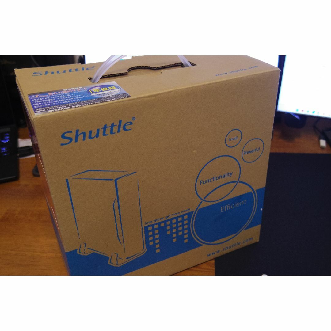 Shuttle DS57U5 ファンレス 静音 小型PC ベアボーン スマホ/家電/カメラのPC/タブレット(その他)の商品写真