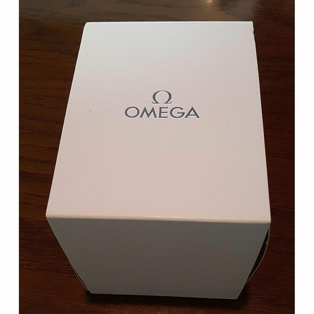 OMEGA(オメガ)の♪新品・未使用♪ OMEGA（オメガ) 腕時計ケース（非売品）★ レディースのファッション小物(ポーチ)の商品写真