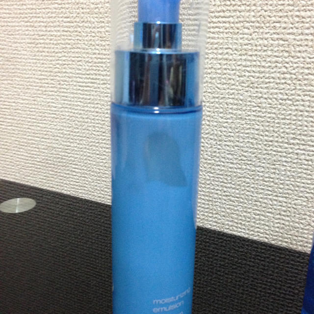 shu uemura(シュウウエムラ)のshu uemura化粧水、乳液セット コスメ/美容のベースメイク/化粧品(その他)の商品写真