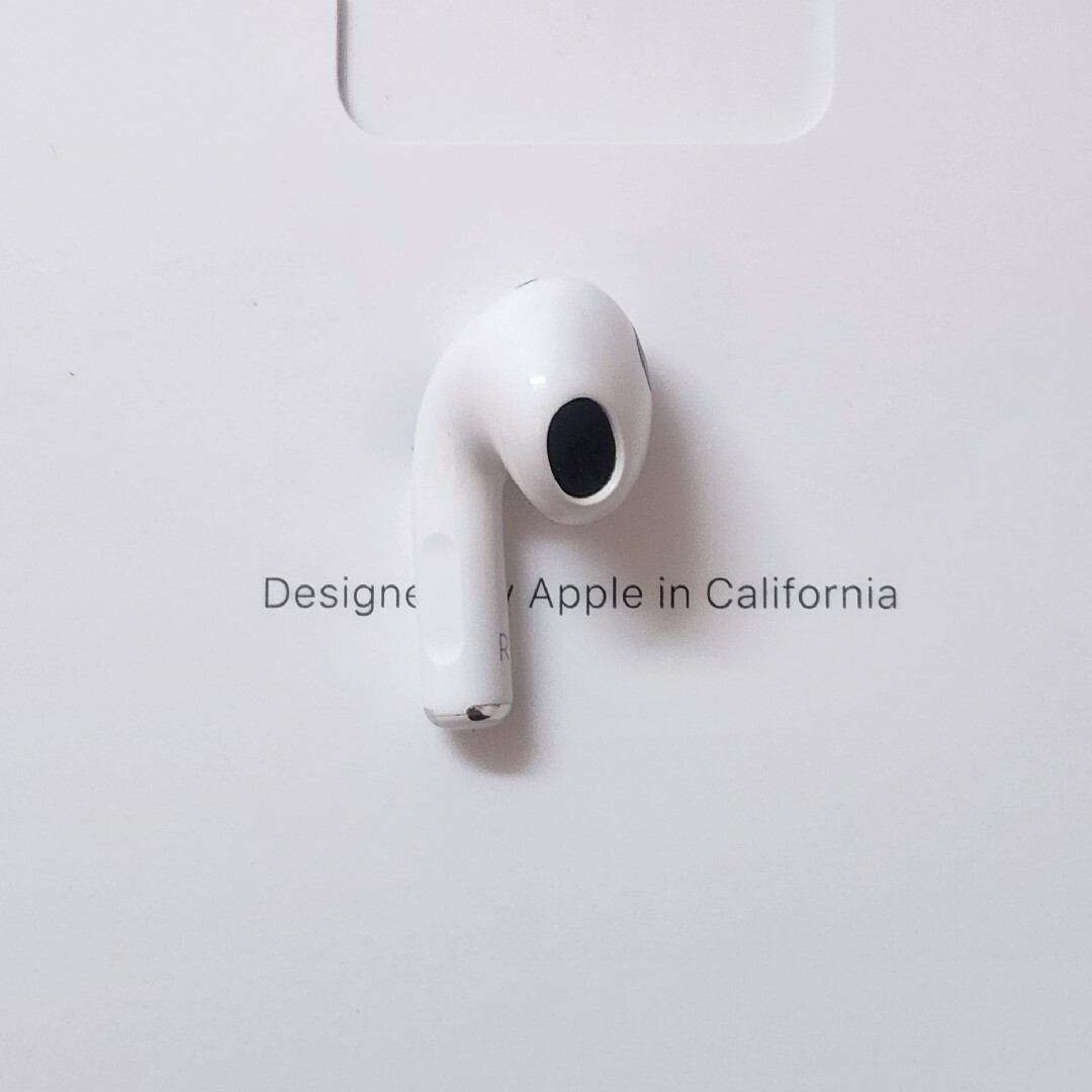 Apple Airpods第3世代　右側
