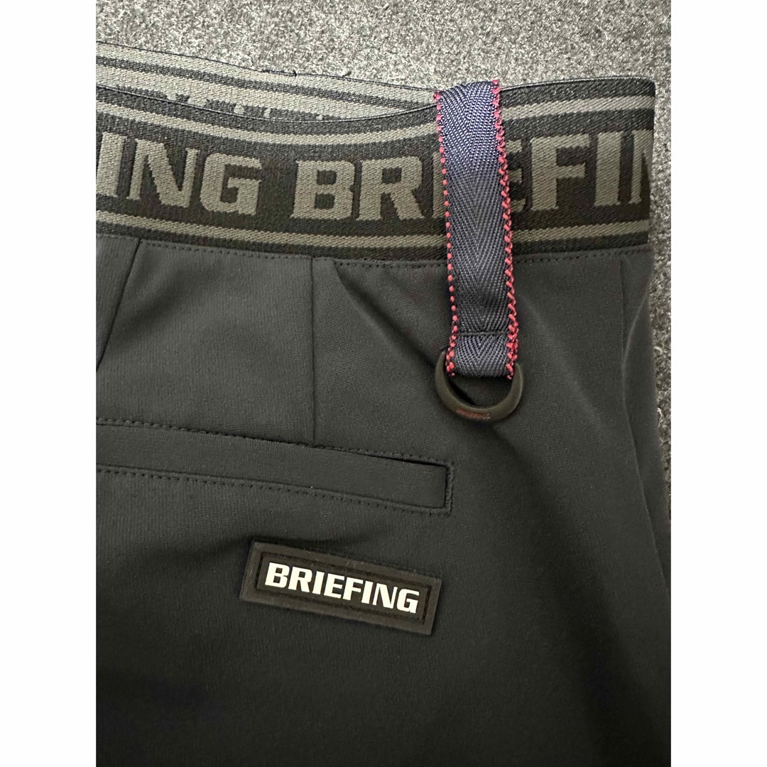 BRIEFING(ブリーフィング)の未使用品　ブリーフィングゴルフBriefing Golf ネイビーショートパンツ スポーツ/アウトドアのゴルフ(ウエア)の商品写真