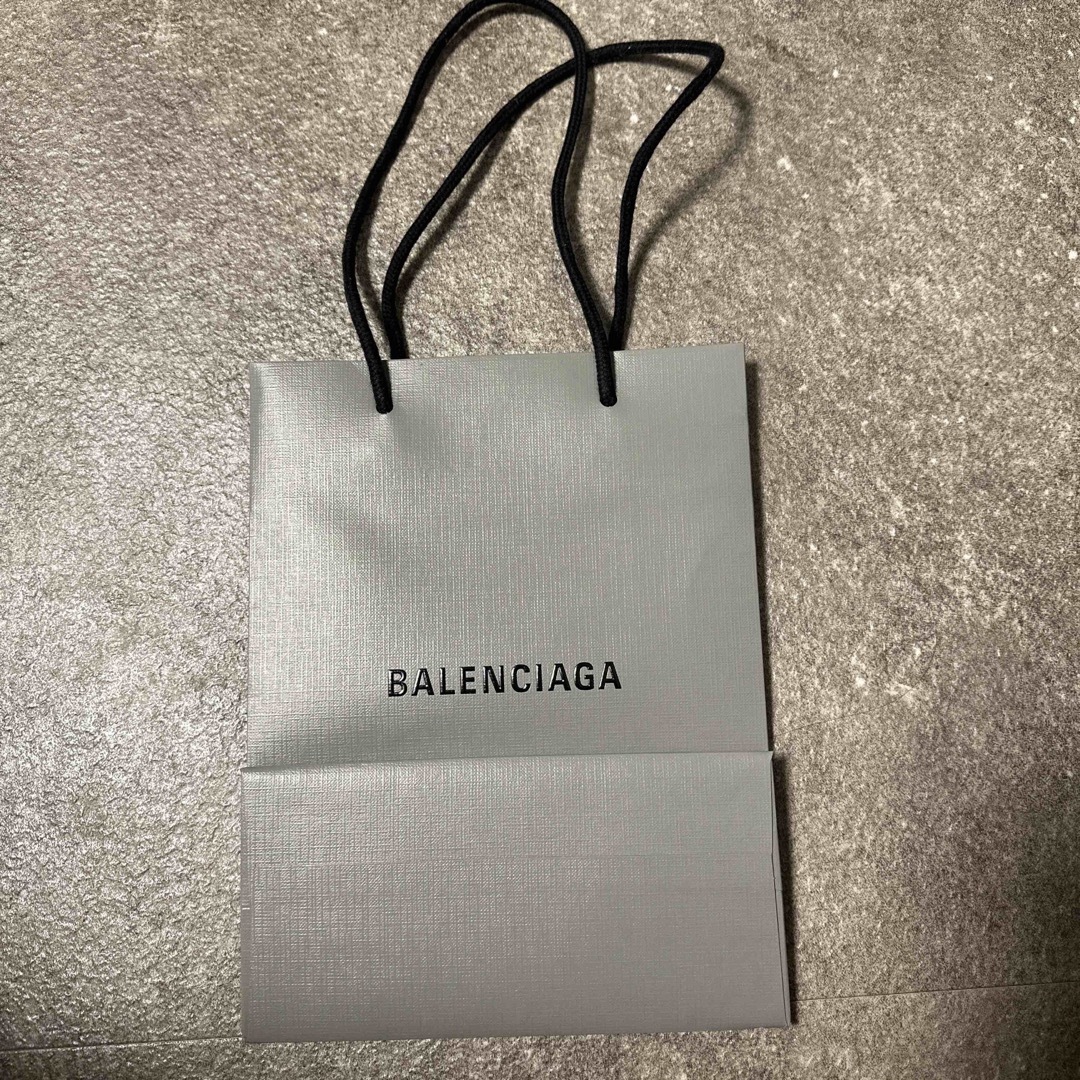 Balenciaga(バレンシアガ)のバレンシアガ　紙袋 レディースのバッグ(ショップ袋)の商品写真