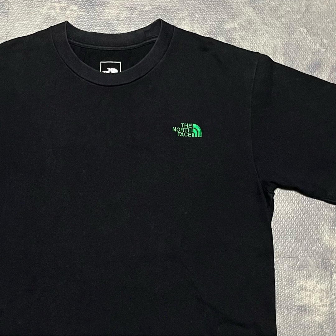 colorブラック×グリーンノースフェイス　Tシャツ