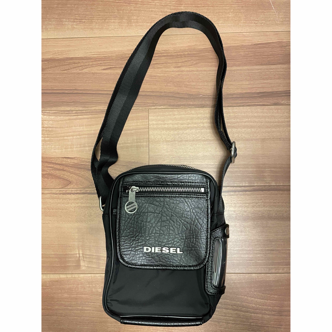 新品DIESEL ショルダーバッグ☆訳有りお値引き品‼️☆