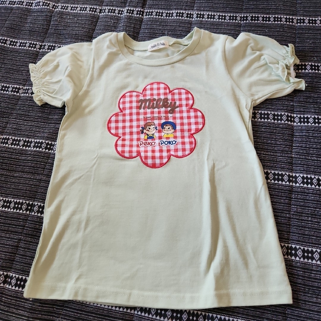 不二家(フジヤ)のペコちゃんポコちゃん半袖Tシャツ130 キッズ/ベビー/マタニティのキッズ服女の子用(90cm~)(Tシャツ/カットソー)の商品写真