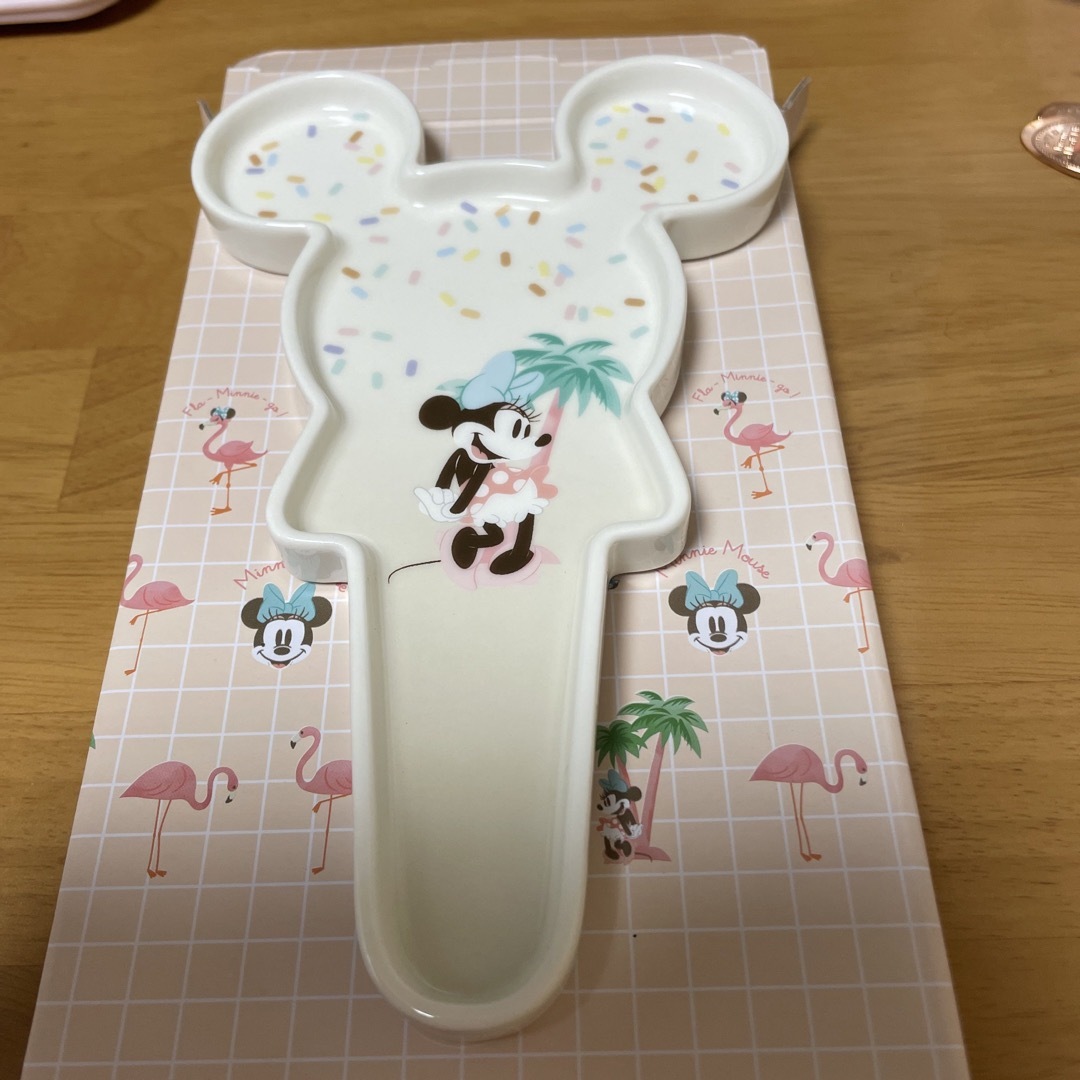 Disney(ディズニー)のミニー　プレート エンタメ/ホビーのおもちゃ/ぬいぐるみ(キャラクターグッズ)の商品写真