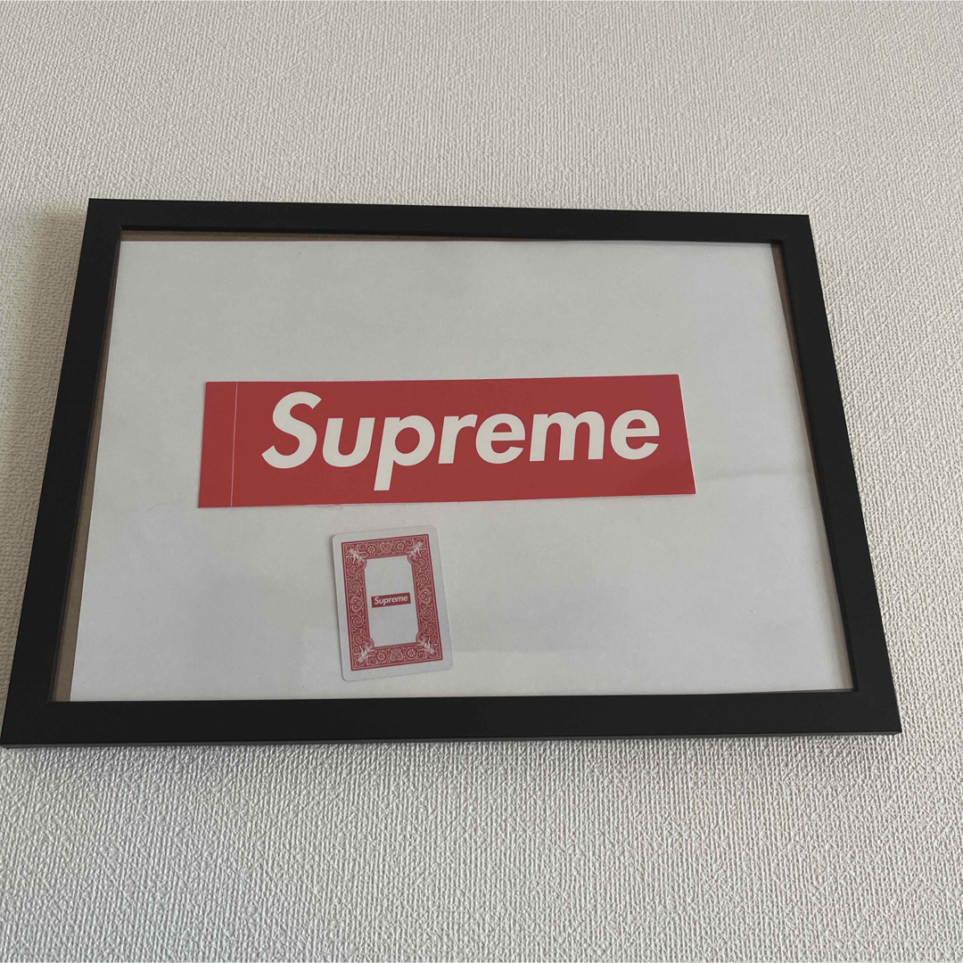 Supreme(シュプリーム)のSupreme ボックスロゴ Sticker ポスター　フォトフレーム 自動車/バイクのバイク(ステッカー)の商品写真