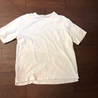 ジーユー(GU)のGUTシャツ(Tシャツ/カットソー(半袖/袖なし))