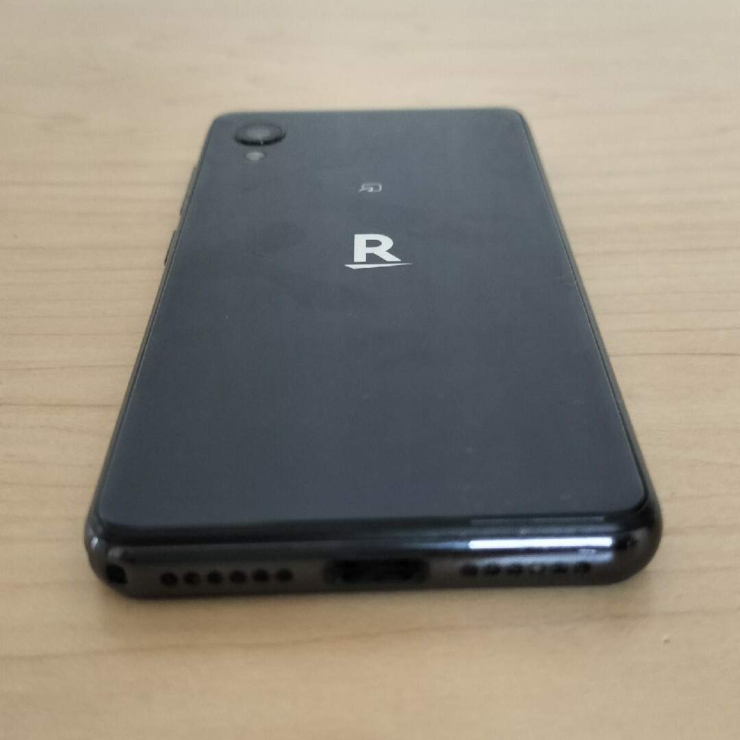 Rakuten(ラクテン)の【中古品】Rakuten Mini 本体 ナイトブラック【 スマートフォン】 スマホ/家電/カメラのスマートフォン/携帯電話(スマートフォン本体)の商品写真