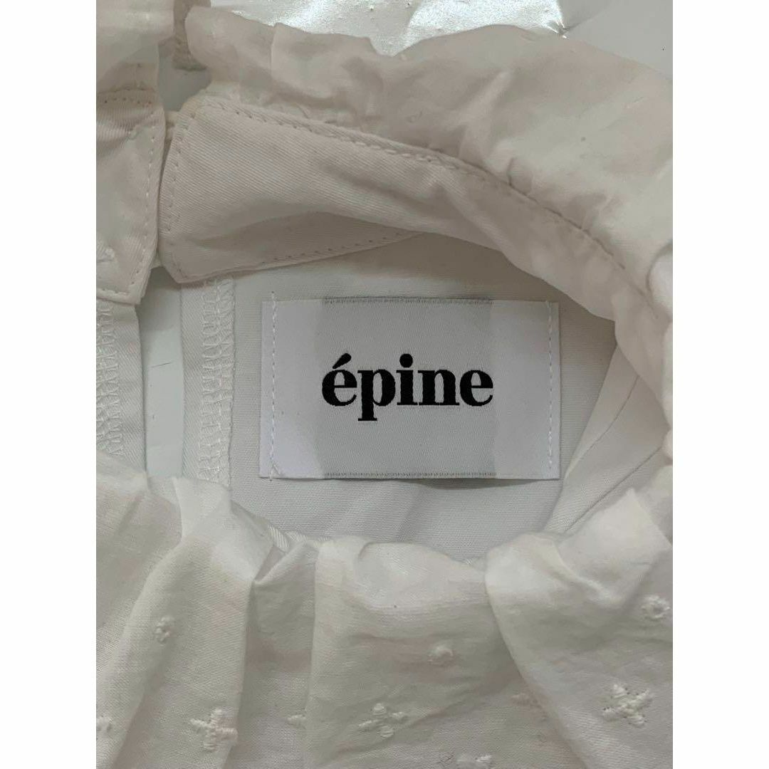 epine classical high neck lace blouse