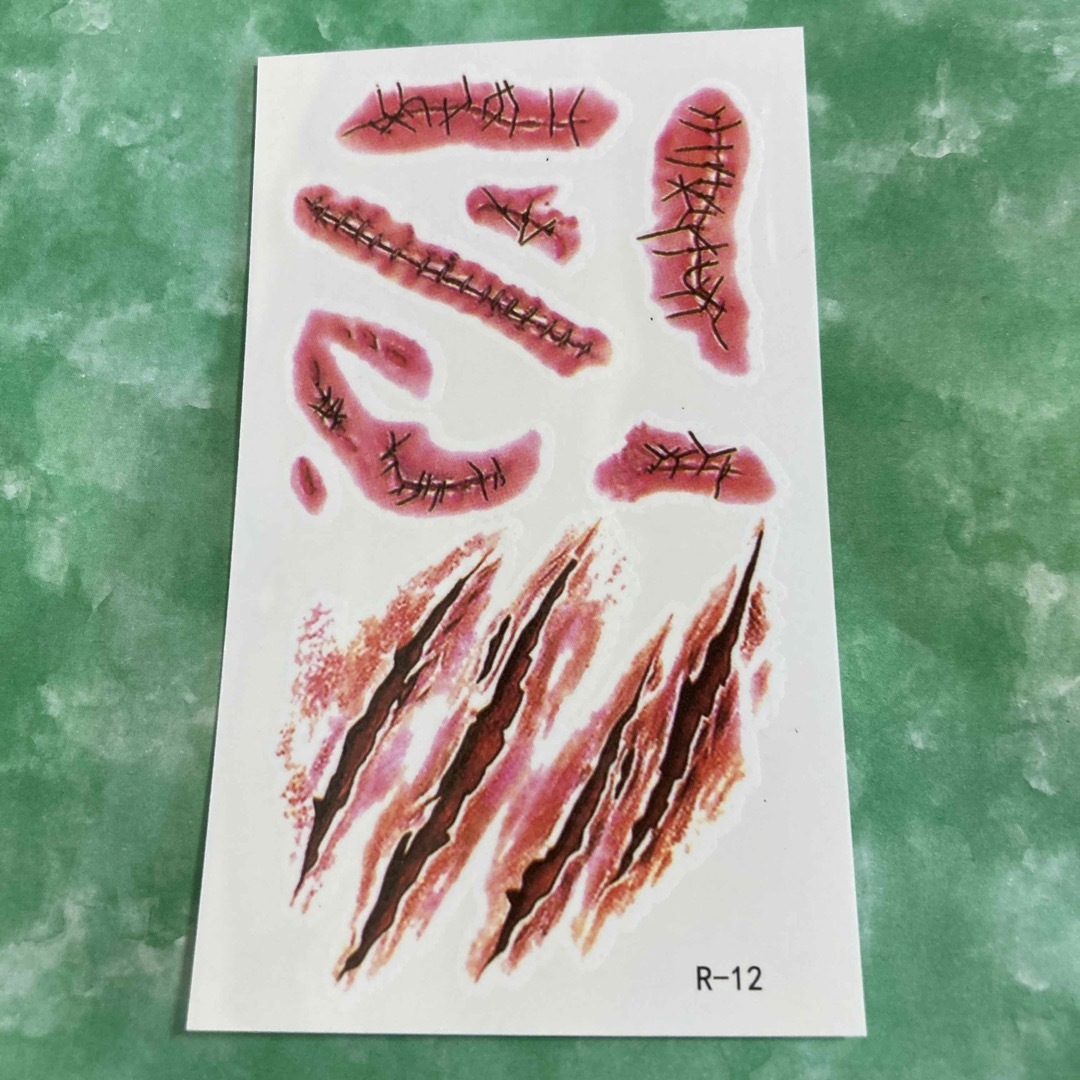 ハロウィン　タトゥーシ－ル　ひっかき傷　ぬい傷　1枚 エンタメ/ホビーのコスプレ(アクセサリー)の商品写真