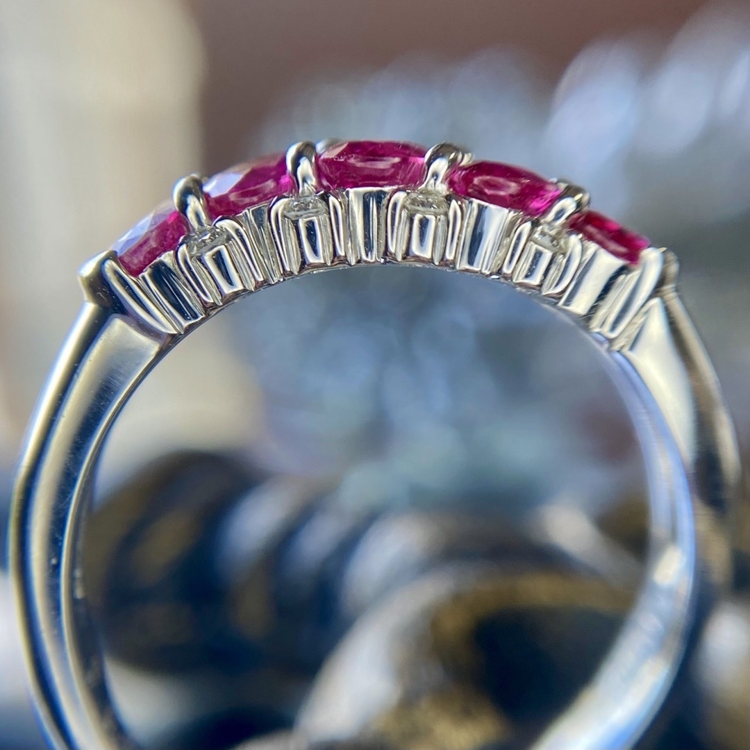 『専用です』天然ルビー ダイヤモンド ウェーブラインエタニティ 計1.28ct レディースのアクセサリー(リング(指輪))の商品写真