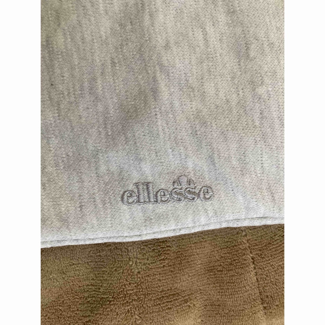 ellesse(エレッセ)のellesse Ｔシャツ&スエットセットSサイズ　 スポーツ/アウトドアのテニス(ウェア)の商品写真