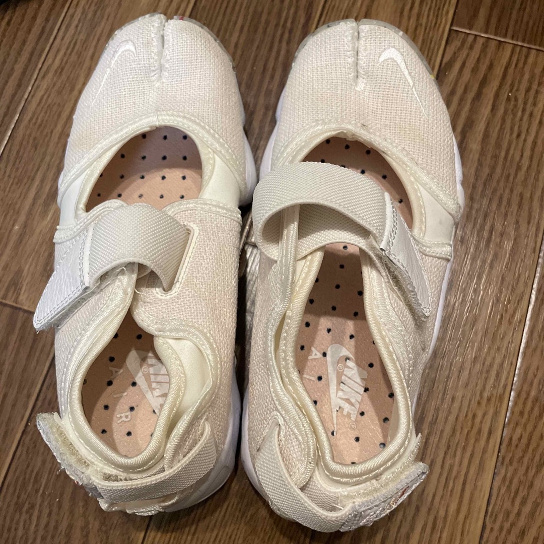 NIKE - NIKE エアリフト サミットホワイトの通販 by おもち's shop