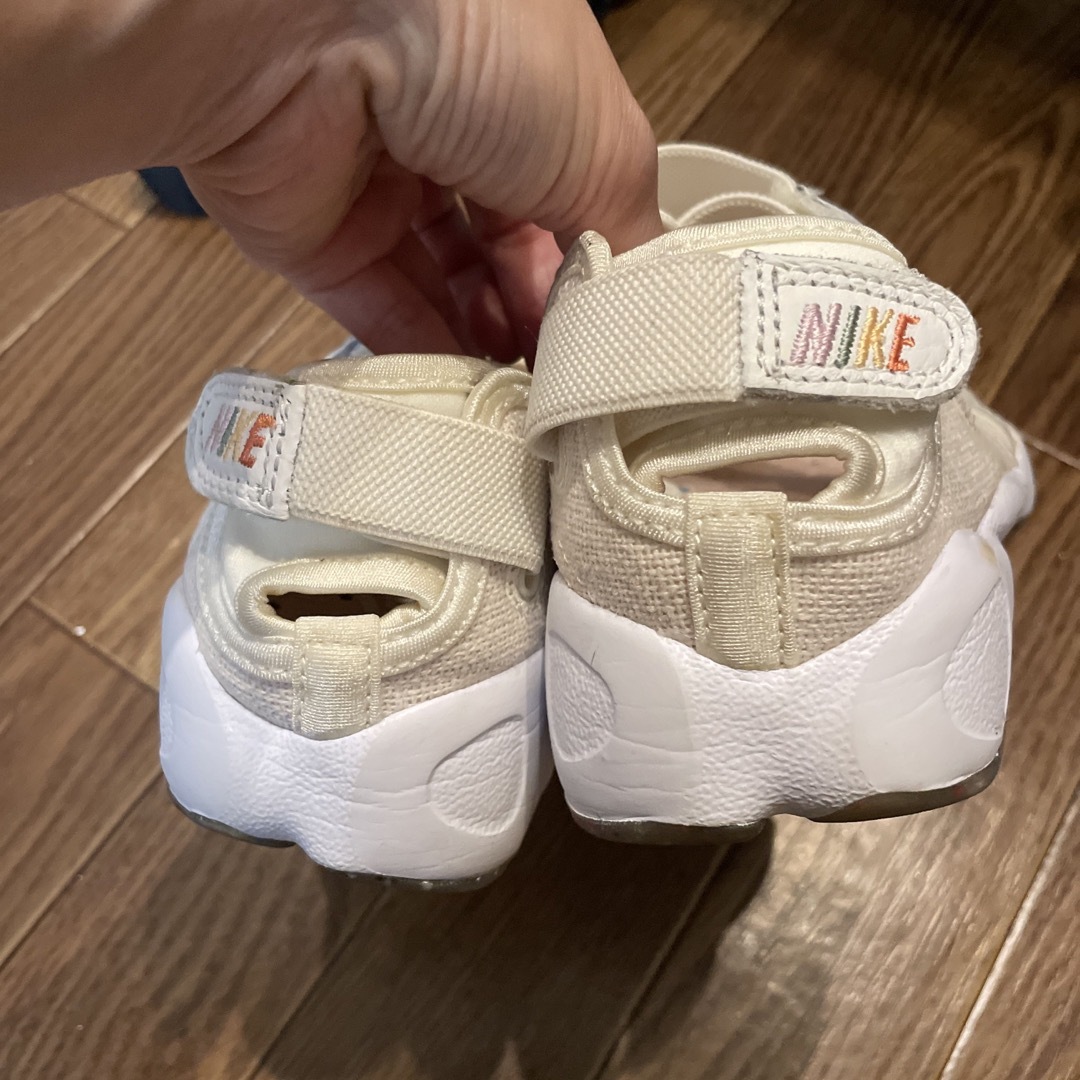 NIKE - NIKE エアリフト サミットホワイトの通販 by おもち's shop
