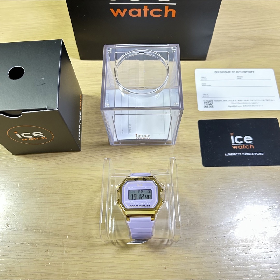 ice watch(アイスウォッチ)のアイスウォッチ｜ICE digit retro｜ラベンダーペタル\スモール レディースのファッション小物(腕時計)の商品写真