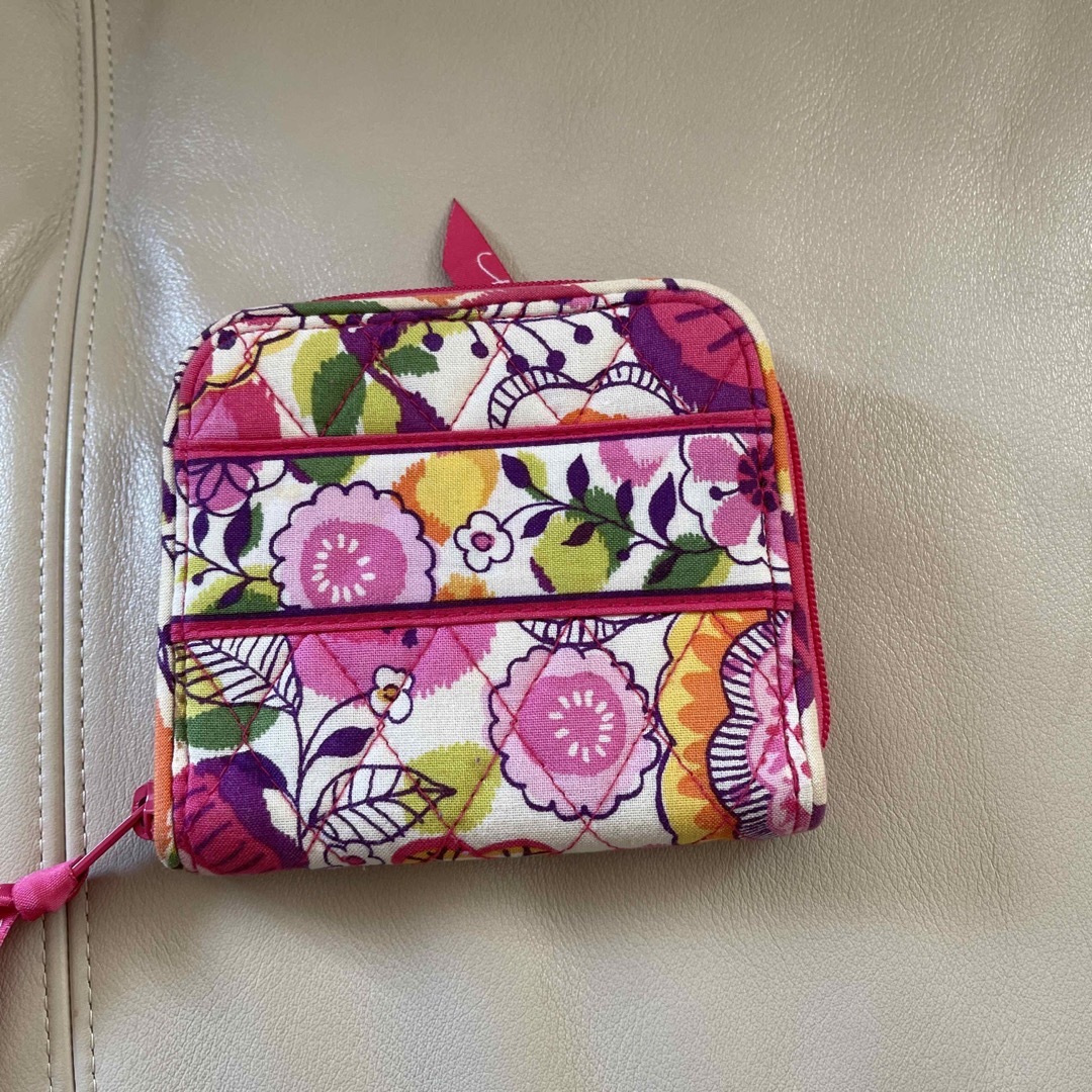 Vera Bradley(ヴェラブラッドリー)のベラ　ブラッドリー　ショルダートート　旅行 レディースのバッグ(トートバッグ)の商品写真