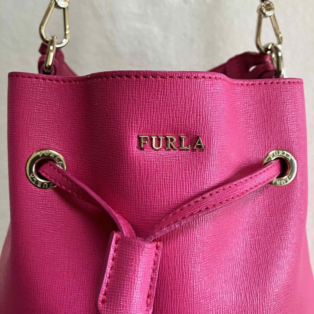 FURLA ステイシー 2way 巾着 ショルダーバック ポシェット付