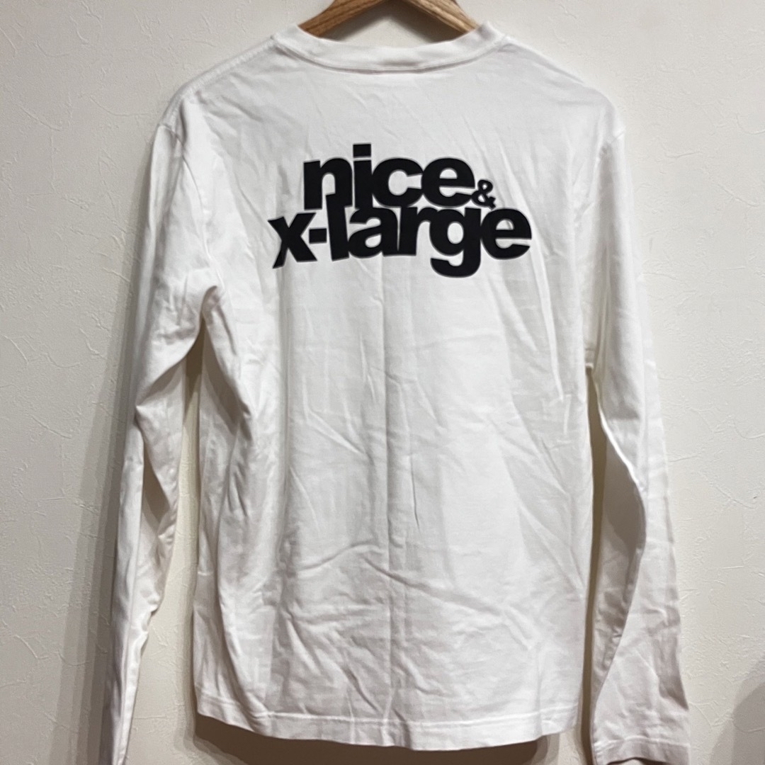 XLARGE(エクストララージ)のもんちゃん様専用　エクストララージ ロンT 白、スラッシャー　ロンTベージュ　M メンズのトップス(Tシャツ/カットソー(七分/長袖))の商品写真