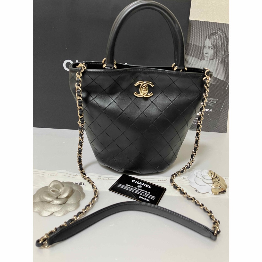 CHANEL(シャネル)の専用♡超美品♡シャネル トップハンドル チェーンショルダー バッグ 正規品 レディースのバッグ(ショルダーバッグ)の商品写真