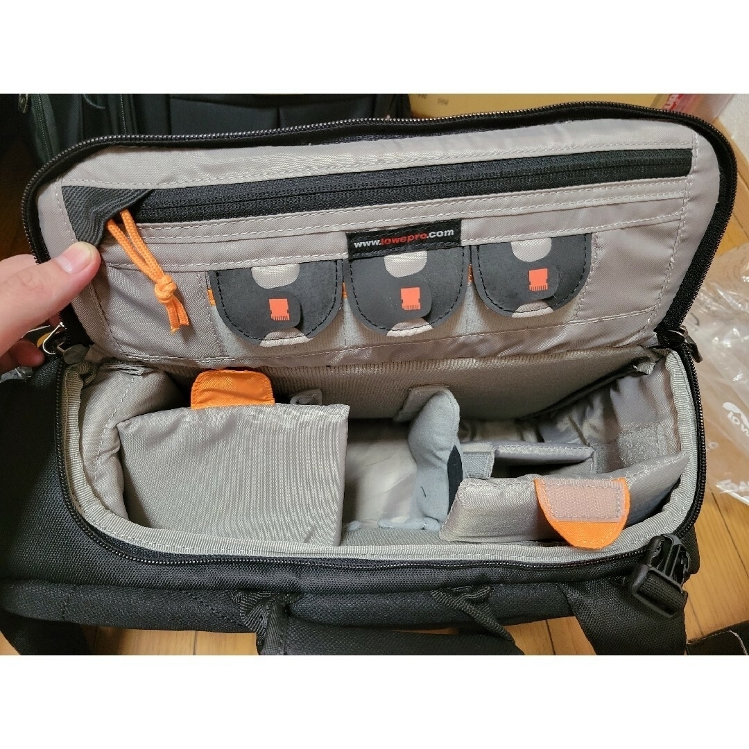 Lowepro(ロープロ)のLowepro Classified 180 AW カメラバック カメラリュック スマホ/家電/カメラのカメラ(ケース/バッグ)の商品写真