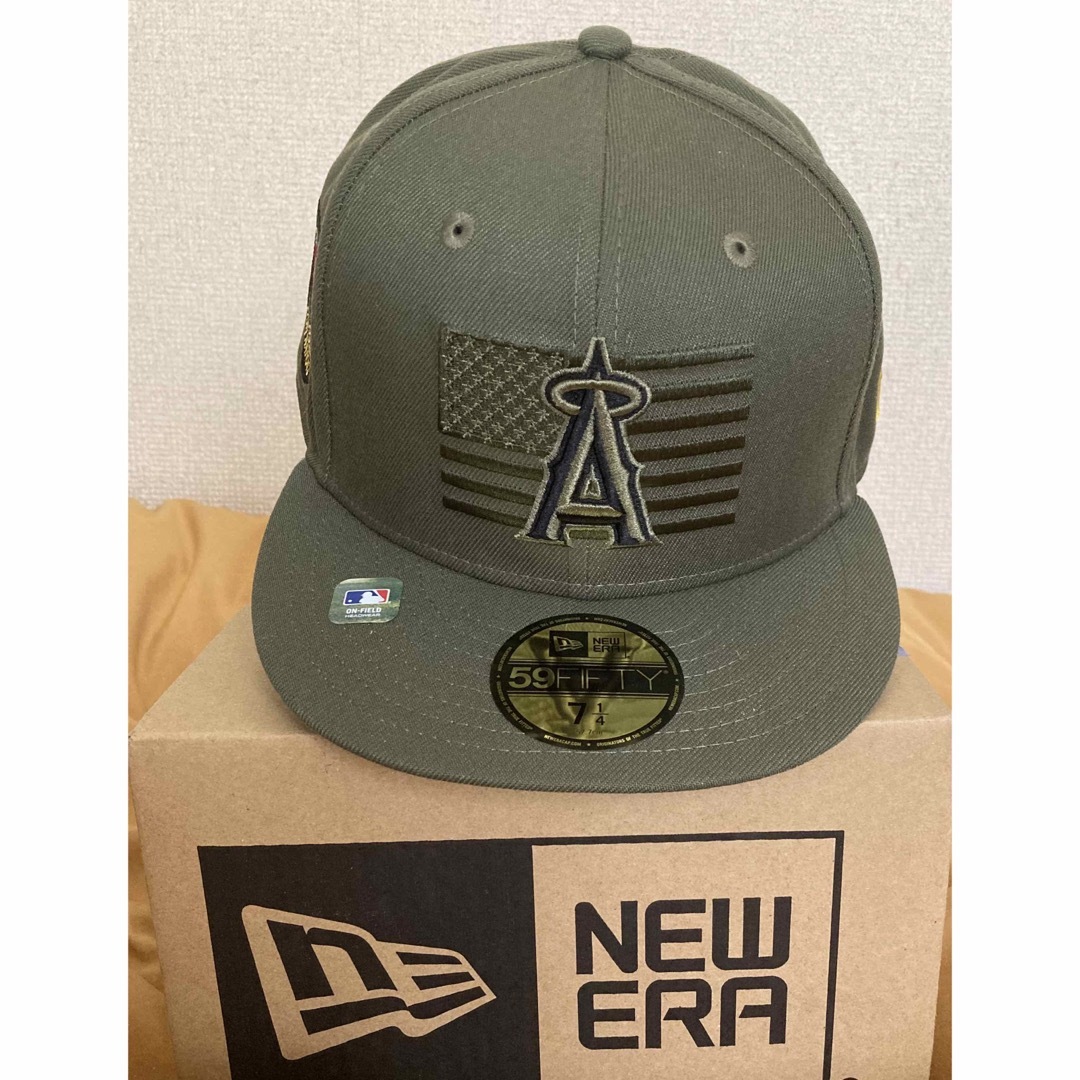 2023 エンゼルス 軍隊記念日 NEWERA 新品7 1/4 スポーツ/アウトドアの野球(応援グッズ)の商品写真