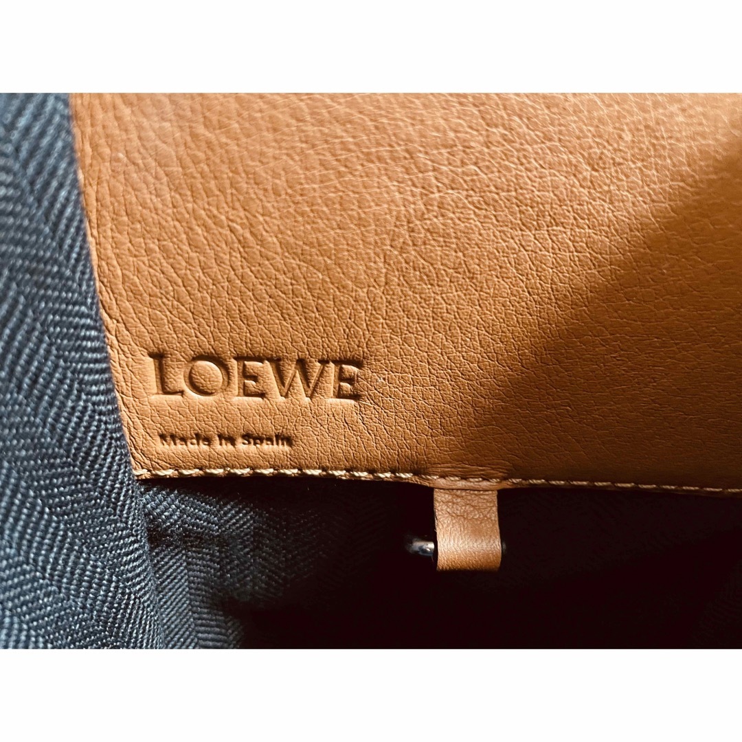 LOEWE(ロエベ)のLOEWE ハンモックスモールバッグ レディースのバッグ(ハンドバッグ)の商品写真